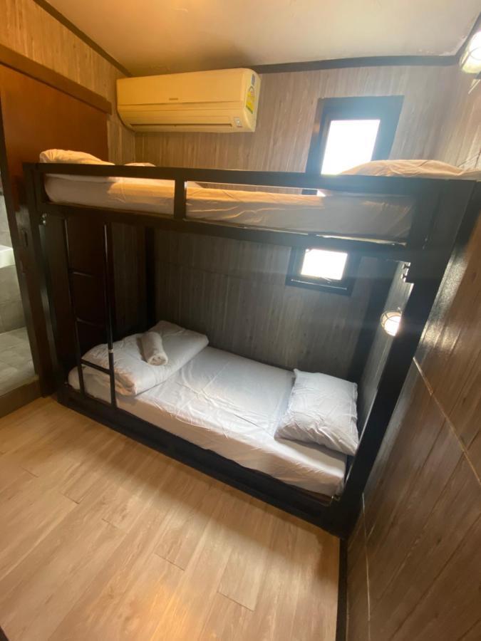Bed Bangkok Hostel Buitenkant foto