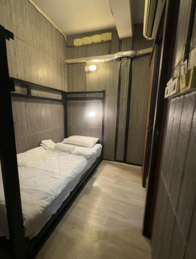 Bed Bangkok Hostel Buitenkant foto