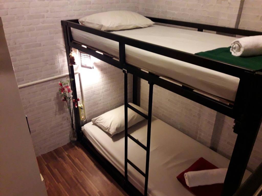 Bed Bangkok Hostel Buitenkant foto