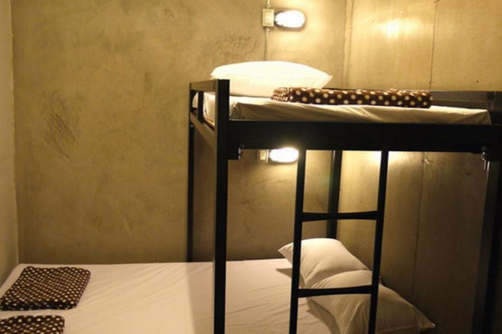 Bed Bangkok Hostel Buitenkant foto