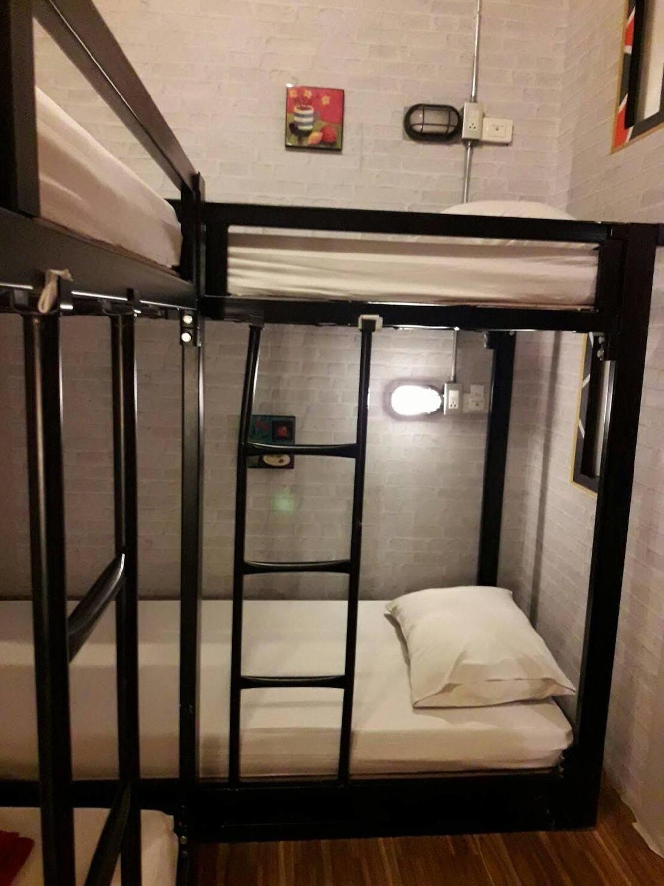 Bed Bangkok Hostel Buitenkant foto