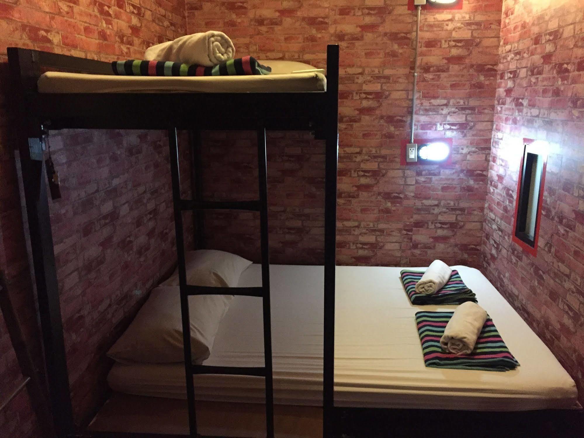 Bed Bangkok Hostel Buitenkant foto