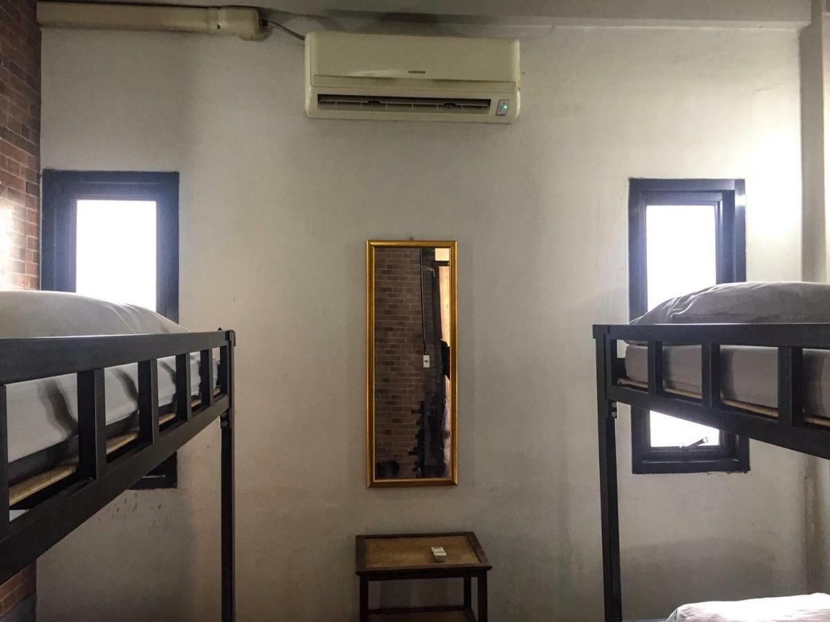 Bed Bangkok Hostel Buitenkant foto